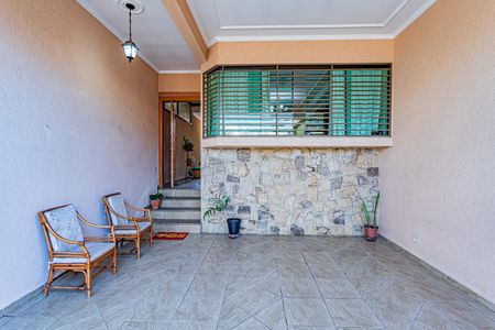 Casa à venda com 168m², 4 quartos e 4 vagas Casa à venda com 168m², 4 quartos e 4 vagasGaragem