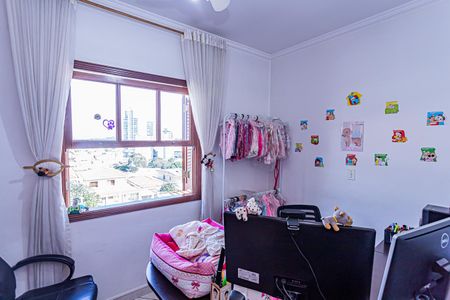 Casa à venda com 168m², 4 quartos e 4 vagas Casa à venda com 168m², 4 quartos e 4 vagasQuarto 1