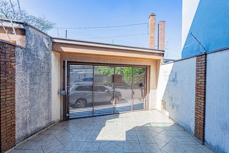 Casa à venda com 168m², 4 quartos e 4 vagas Casa à venda com 168m², 4 quartos e 4 vagasGaragem