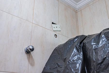 Casa à venda com 168m², 4 quartos e 4 vagas Casa à venda com 168m², 4 quartos e 4 vagasBanheiro Social