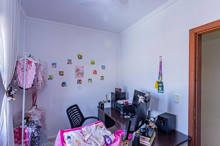 Casa à venda com 168m², 4 quartos e 4 vagas Casa à venda com 168m², 4 quartos e 4 vagasQuarto 1