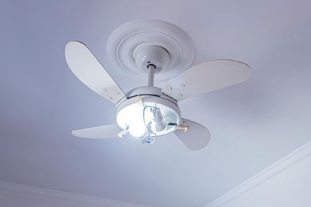 Casa à venda com 168m², 4 quartos e 4 vagas Casa à venda com 168m², 4 quartos e 4 vagasQuarto 1