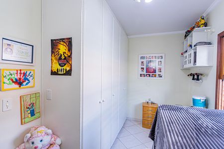 Casa à venda com 168m², 4 quartos e 4 vagas Casa à venda com 168m², 4 quartos e 4 vagasQuarto 2