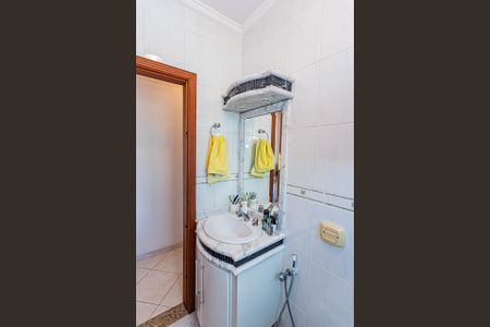 Casa à venda com 168m², 4 quartos e 4 vagas Casa à venda com 168m², 4 quartos e 4 vagasBanheiro Suíte 2