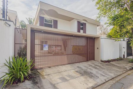 Casa à venda com 316m², 4 quartos e 4 vagasFachada