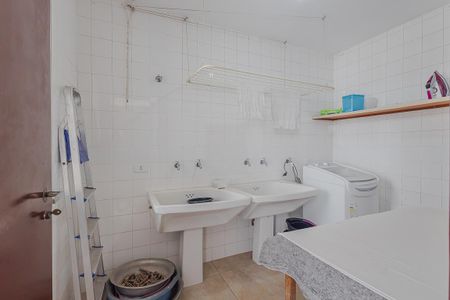 Casa à venda com 316m², 4 quartos e 4 vagasÁrea de Serviço