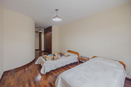 Casa à venda com 316m², 4 quartos e 4 vagasQuarto 3