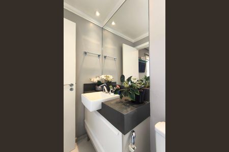 Apartamento à venda com 246m², 4 quartos e 3 vagasBanheiro da Suíte 3