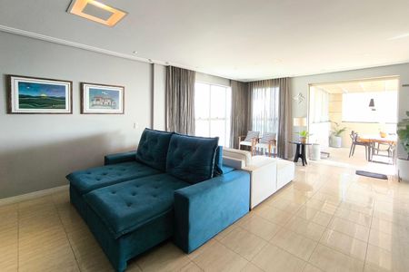 Apartamento à venda com 246m², 4 quartos e 3 vagasSala