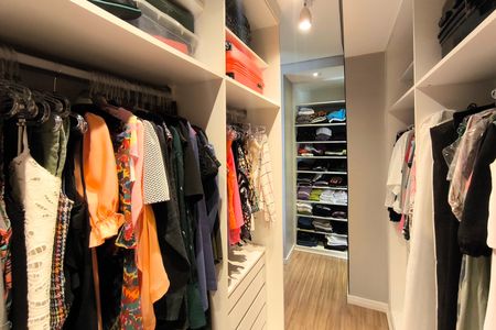 Apartamento à venda com 246m², 4 quartos e 3 vagasSuíte 1