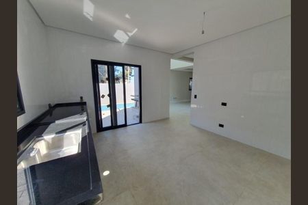 Casa de condomínio à venda com 214m², 4 quartos e 3 vagas