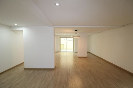 Apartamento à venda com 75m², 2 quartos e 1 vagaÁrea Comum