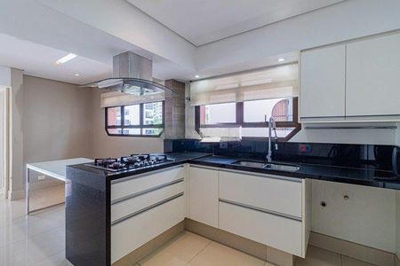 Apartamento à venda com 180m², 3 quartos e 3 vagas