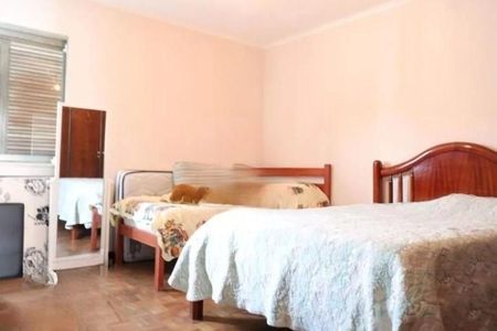 Casa à venda com 205m², 3 quartos e 2 vagas