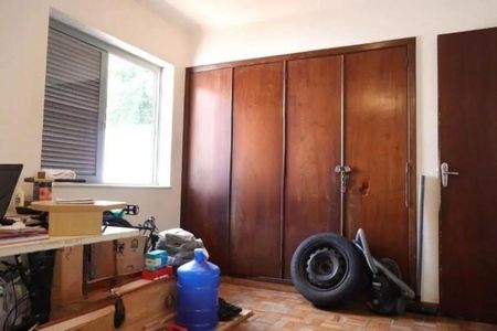 Casa à venda com 205m², 3 quartos e 2 vagas