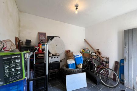 Casa à venda com 200m², 3 quartos e 3 vagas Casa à venda com 200m², 3 quartos e 3 vagasQuarto de Serviço