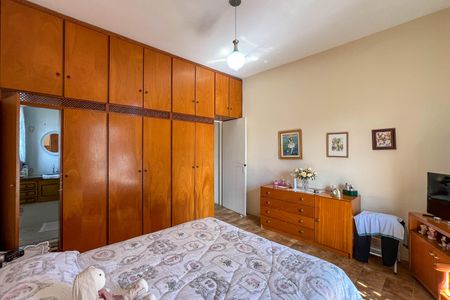 Casa à venda com 200m², 3 quartos e 3 vagas Casa à venda com 200m², 3 quartos e 3 vagasQuarto 1