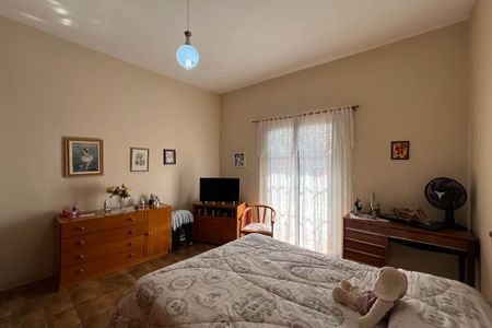 Casa à venda com 200m², 3 quartos e 3 vagas Casa à venda com 200m², 3 quartos e 3 vagasQuarto 1