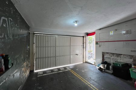 Casa à venda com 200m², 3 quartos e 3 vagas Casa à venda com 200m², 3 quartos e 3 vagasGaragem