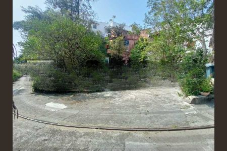 Apartamento à venda com 75m², 3 quartos e sem vaga