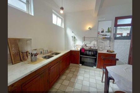 Apartamento à venda com 75m², 3 quartos e sem vaga