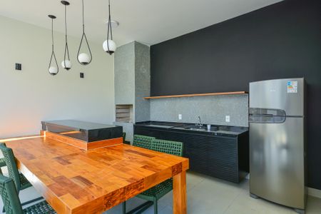 Apartamento à venda com 38m², 2 quartos e 1 vaga Apartamento à venda com 38m², 2 quartos e 1 vagaÁrea comum - Churrasqueira
