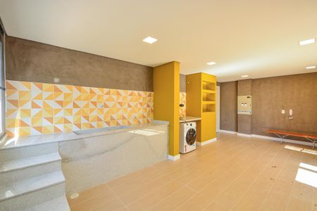 Apartamento à venda com 38m², 2 quartos e 1 vaga Apartamento à venda com 38m², 2 quartos e 1 vagaÁrea comum - Academia