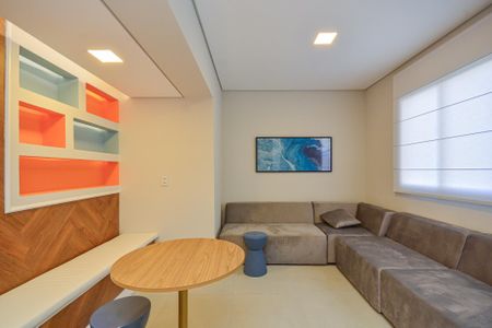 Apartamento à venda com 38m², 2 quartos e 1 vaga Apartamento à venda com 38m², 2 quartos e 1 vagaÁrea comum - Salão de festas