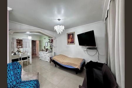 Casa à venda com 200m², 3 quartos e 1 vaga Casa à venda com 200m², 3 quartos e 1 vagaSala