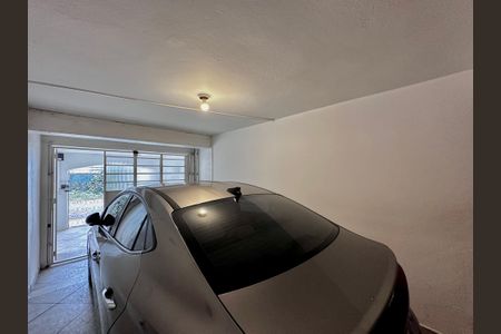 Casa à venda com 200m², 3 quartos e 1 vaga Casa à venda com 200m², 3 quartos e 1 vagaGaragem