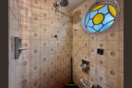 Casa à venda com 200m², 3 quartos e 1 vaga Casa à venda com 200m², 3 quartos e 1 vagaBanheiro de Serviço