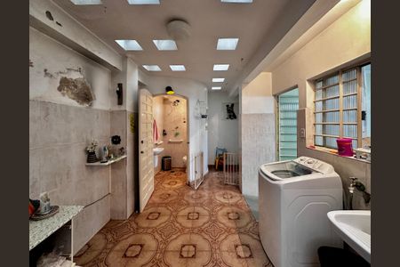 Casa à venda com 200m², 3 quartos e 1 vaga Casa à venda com 200m², 3 quartos e 1 vagaÁrea de Serviço