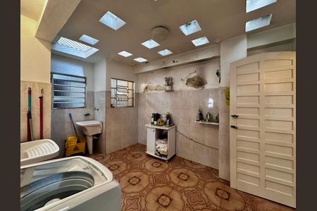 Casa à venda com 200m², 3 quartos e 1 vaga Casa à venda com 200m², 3 quartos e 1 vagaÁrea de Serviço