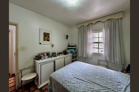 Casa à venda com 200m², 3 quartos e 1 vaga Casa à venda com 200m², 3 quartos e 1 vagaQuarto 1