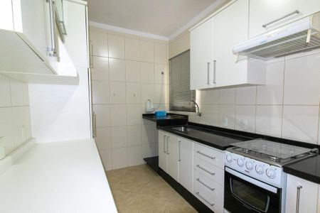 Apartamento à venda com 86m², 2 quartos e 1 vagaCozinha