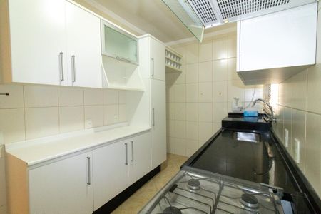 Apartamento à venda com 86m², 2 quartos e 1 vagaCozinha
