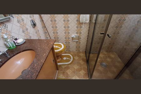 Casa à venda com 285m², 4 quartos e 5 vagas Casa à venda com 285m², 4 quartos e 5 vagasBanheiro Social