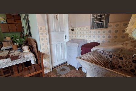 Casa à venda com 285m², 4 quartos e 5 vagas Casa à venda com 285m², 4 quartos e 5 vagasÁrea de Serviço