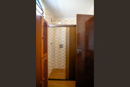 Casa à venda com 170m², 3 quartos e 2 vagasBanheiro Social