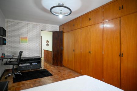 Casa à venda com 170m², 3 quartos e 2 vagasQuarto 1