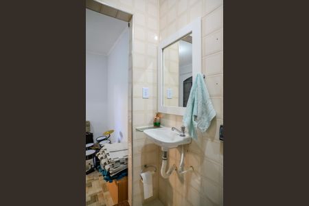 Casa à venda com 170m², 3 quartos e 2 vagasBanheiro de Serviço