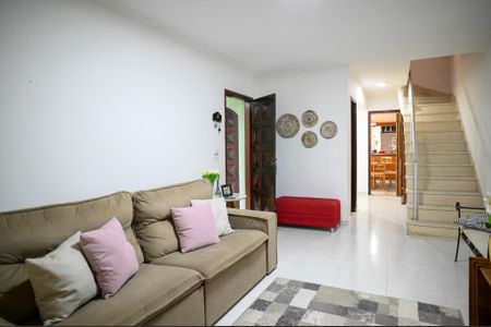 Casa à venda com 170m², 3 quartos e 2 vagasSala