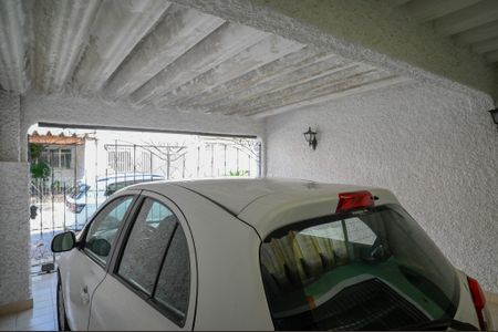 Casa à venda com 170m², 3 quartos e 2 vagasGaragem