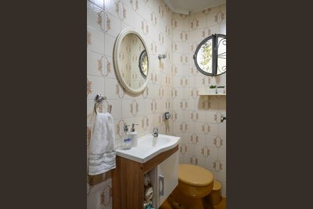 Casa à venda com 170m², 3 quartos e 2 vagasLavabo