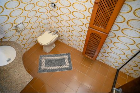 Casa à venda com 170m², 3 quartos e 2 vagasBanheiro Social