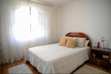 Casa à venda com 170m², 3 quartos e 2 vagasSuite