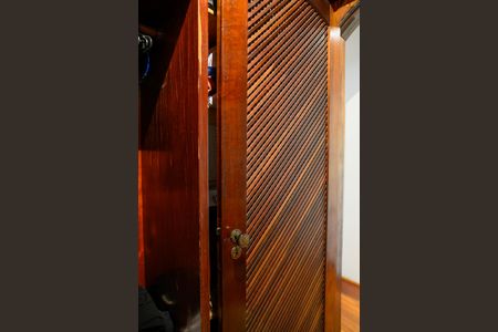 Casa à venda com 170m², 3 quartos e 2 vagasCloset