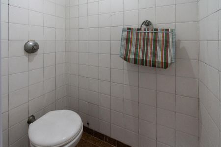 Apartamento à venda com 110m², 3 quartos e 2 vagas Apartamento à venda com 110m², 3 quartos e 2 vagasBanheiro de Serviço