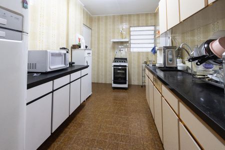 Apartamento à venda com 110m², 3 quartos e 2 vagas Apartamento à venda com 110m², 3 quartos e 2 vagasCozinha
