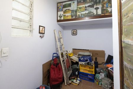 Apartamento à venda com 110m², 3 quartos e 2 vagas Apartamento à venda com 110m², 3 quartos e 2 vagasQuarto de Serviço